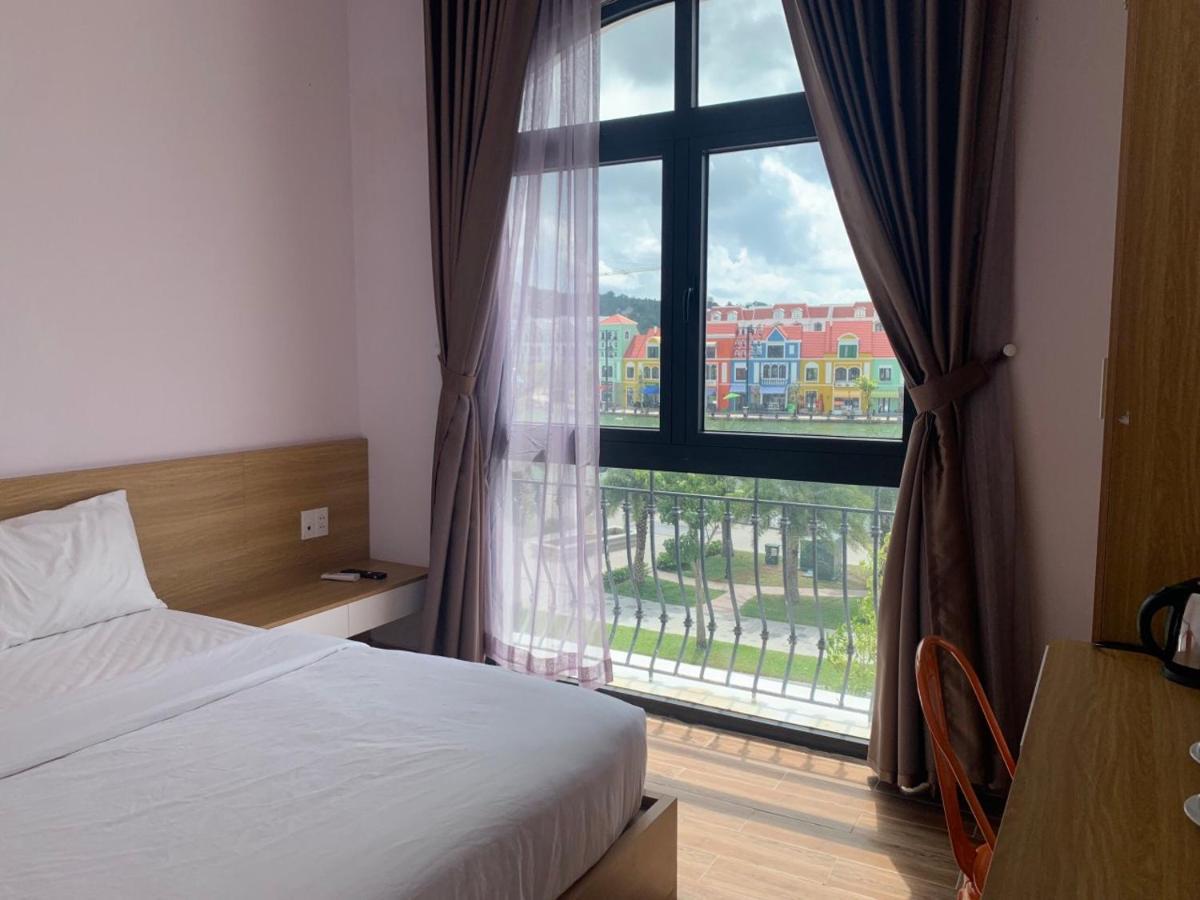 3 Rau House Grand World Phu Quoc Apartment Екстериор снимка