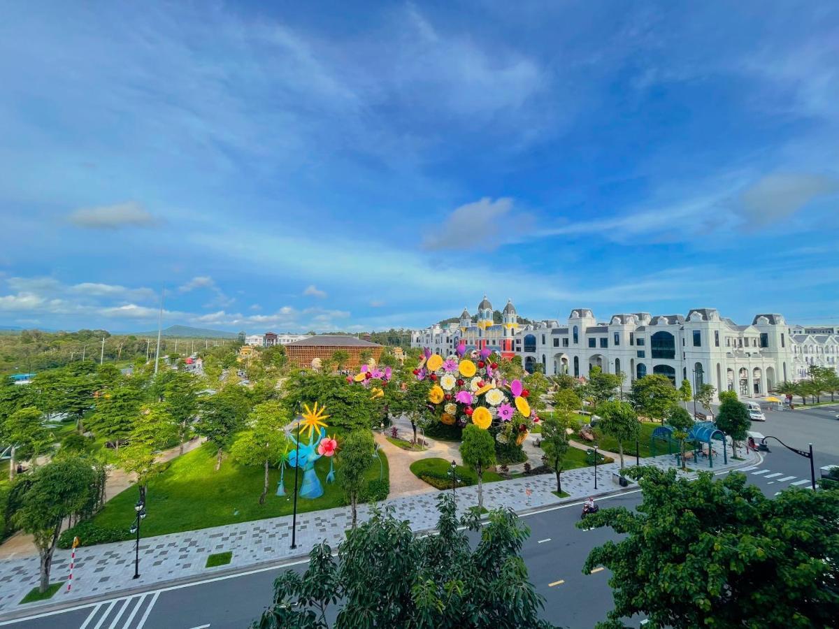 3 Rau House Grand World Phu Quoc Apartment Екстериор снимка